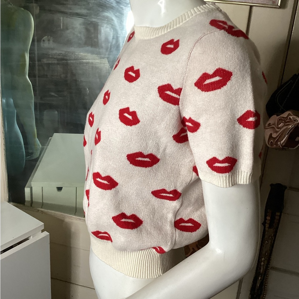 Lips Lips Lips - Picture 2 of 5